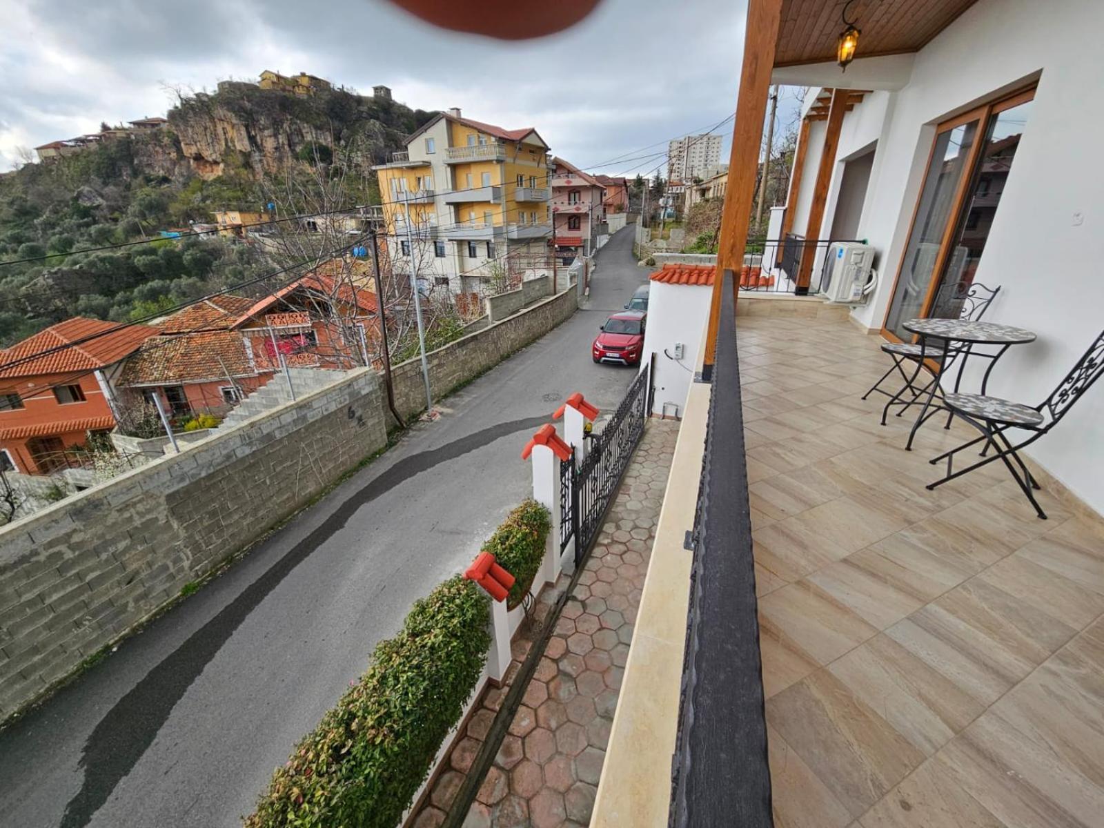 Vila Dani Near Castle And Old Bazar Круя Экстерьер фото